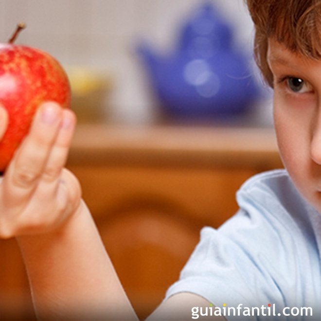 8 coisas que as crianças não devem fazer depois de comer