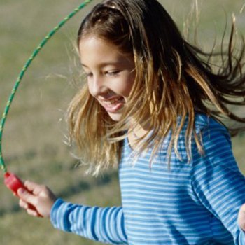 Benefícios de pular corda para as crianças