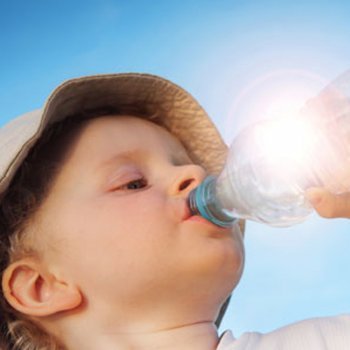 7 bebidas muito hidratantes para as crianças