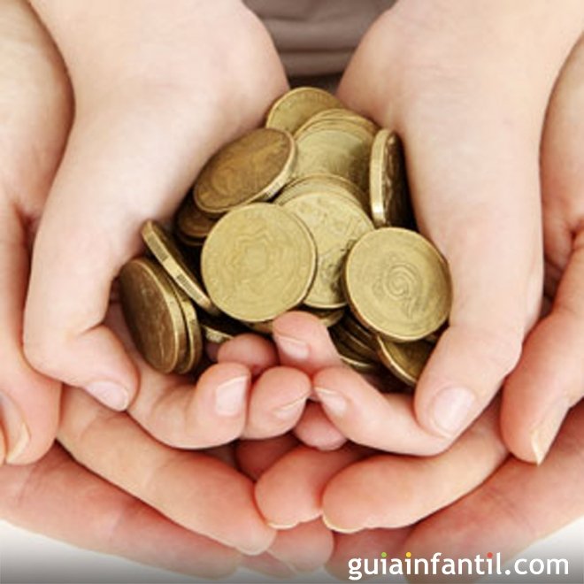 Os 7 erros dos pais que dão mesada aos filhos