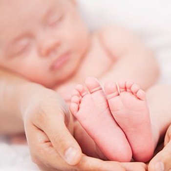 A evolução dos pés dos bebês