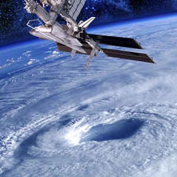 Por que se dão nomes próprios aos furacões