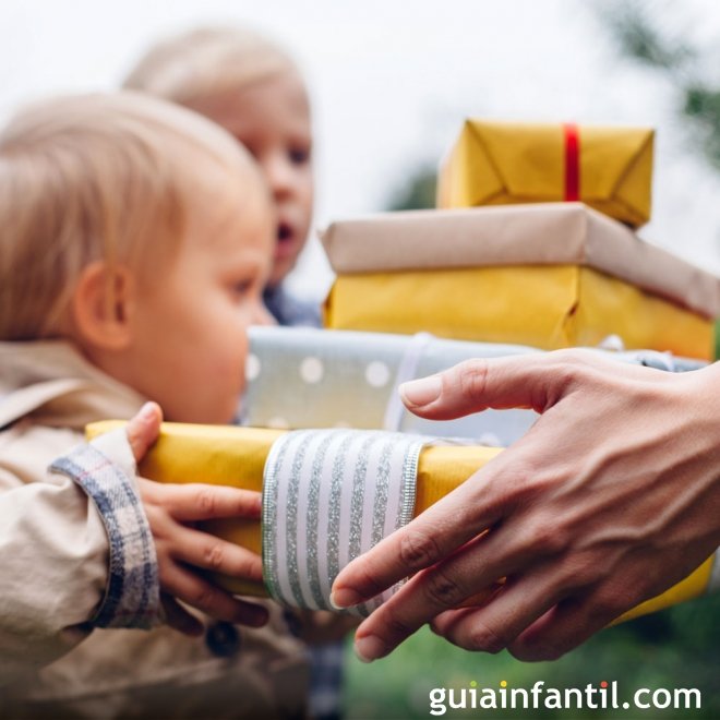 O risco de dar muitos presentes às crianças no Natal