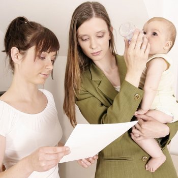 Como escolher uma babá para seu filho