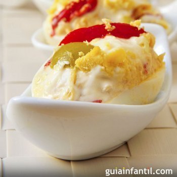 Ovos recheados. Receita rápida para crianças