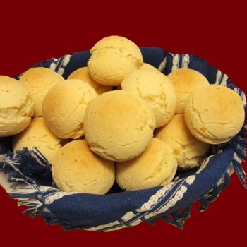 Pão de queijo. Receita caseira passo a passo