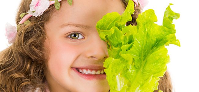 benefícios-dos-alimentos-verdes-crianças-gestantes A