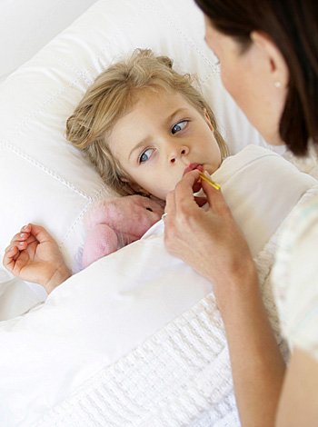 Criança com febre. Como tratar a febre infantil Criança com febre. Como tratar a febre infantil