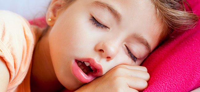 por-que-o-meu-filho-dorme-boca-aberta A por-que-o-meu-filho-dorme-boca-aberta A