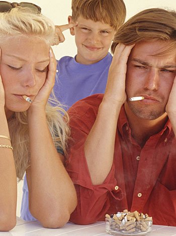 Dia Mundial contra o Tabaco. Deixe de fumar pelo seu filho Dia Mundial contra o Tabaco. Deixe de fumar pelo seu filho