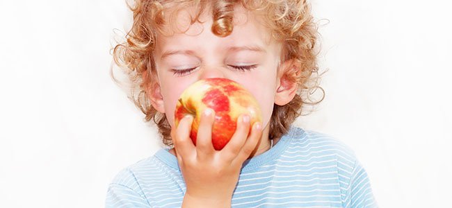 fruta-com-casca-para-as-crianças A