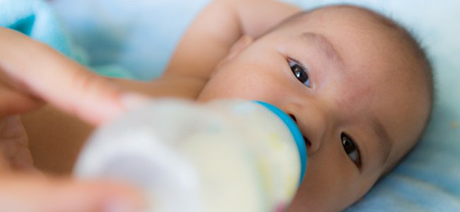 como-evitar-desidratação-em-bebês-lactentes A como-evitar-desidratação-em-bebês-lactentes A