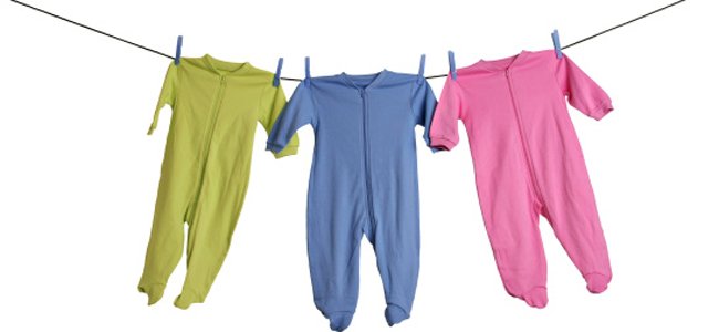 como-lavar-a-roupa-do-bebê A como-lavar-a-roupa-do-bebê A