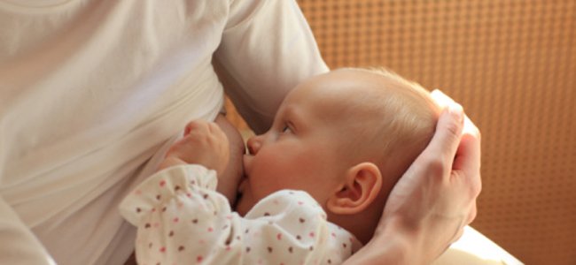 crianças-amamentadas-mais-inteligentes A