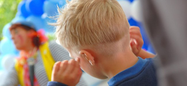 é-normal-que-as-crianças-tenham-medo-palhaços A é-normal-que-as-crianças-tenham-medo-palhaços A