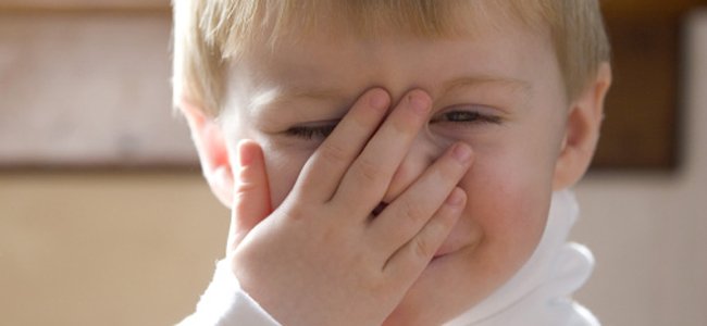 como-ajudar-crianças-desconfiadas A