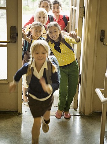 As crianças y a volta às aulas As crianças y a volta às aulas