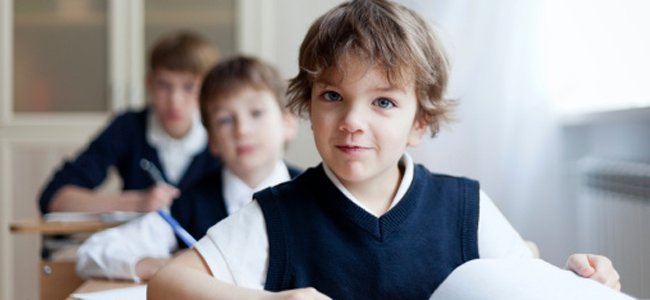 o-papel-escola-criança-adotada A o-papel-escola-criança-adotada A