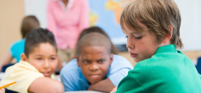 o-que-fazer-se-seu-filho-intimidado-escola A