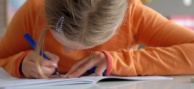 por-que-é-um-erro-deixar-de-escrever-mão A por-que-é-um-erro-deixar-de-escrever-mão A