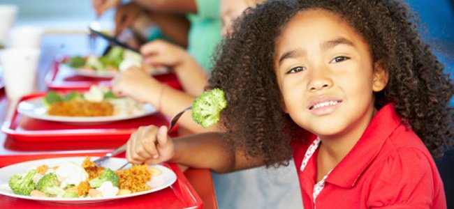 quanto-tempo-uma-criança-precisa-comer A