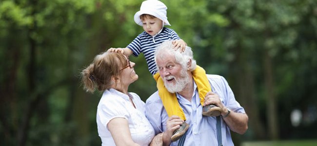 avós-ajudam-a-criar-ou-netos-malcriados A avós-ajudam-a-criar-ou-netos-malcriados A