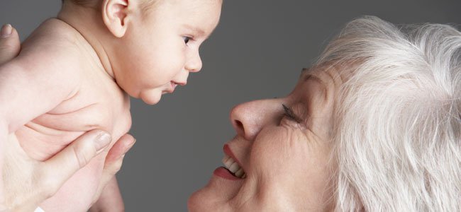 por-que-é-tão-importante-a-avó-materna A por-que-é-tão-importante-a-avó-materna A