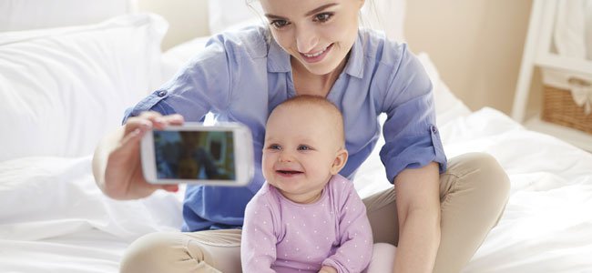 por-que-tiramos-mais-fotos-do-nosso-primeiro-filho A por-que-tiramos-mais-fotos-do-nosso-primeiro-filho A
