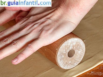 Receita de croissant recheado com geléia de morango Receita de croissant recheado com geléia de morango