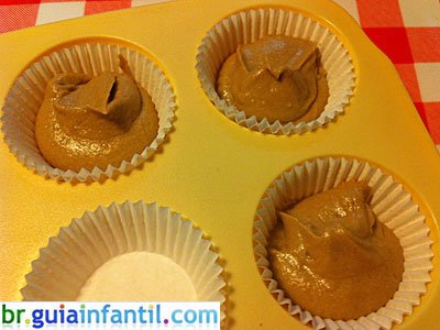 Receita de cupcakes de chocolate com creme de queijo Receita de cupcakes de chocolate com creme de queijo