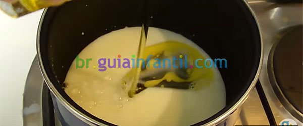 Receita de pão de queijo. Primeira parte Receita de pão de queijo. Primeira parte